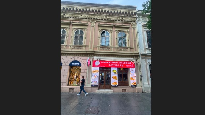 Ukloniti reklame s fasada